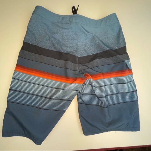 Rip Curl RIPCURL LINEUP LAYDAY BOARDSHORTS 31 - Picture 8 of 14